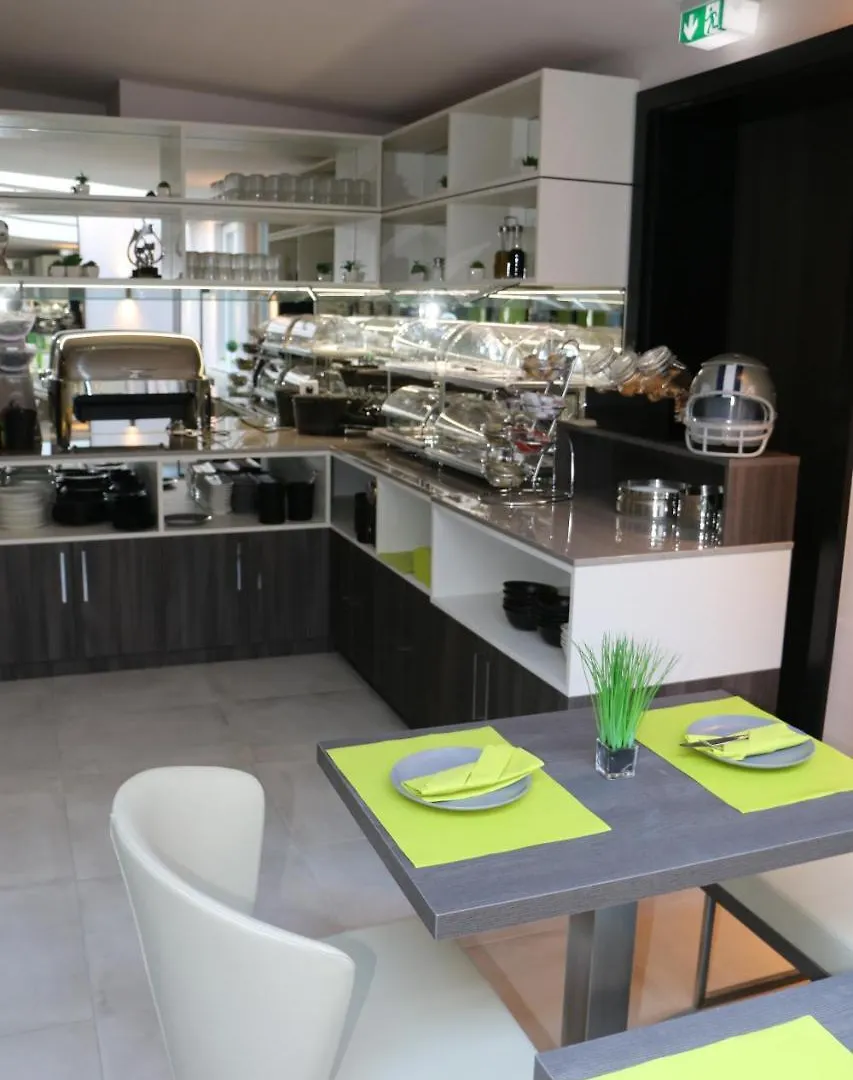 アパートホテル Star Apart Hotel Sachsenhausen フランクフルト