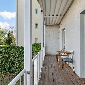 https://bright-3-room-apartment-near-prenzlauer-berg.find-berlin-hotels.com